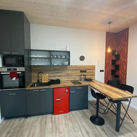 Apartamento Tiny House Pardubice Exterior foto