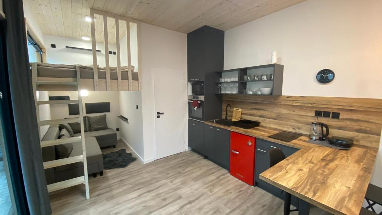 Apartamento Tiny House Pardubice Exterior foto